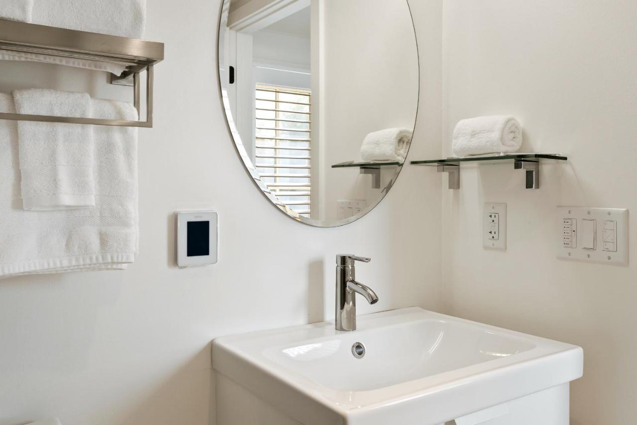 Boutique Room Steps From Downtown Mall Rose Jean - Room 4 Charlottesville Luaran gambar